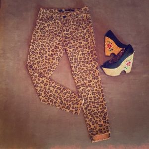 Cheetah Skinny Jeans- Size 29